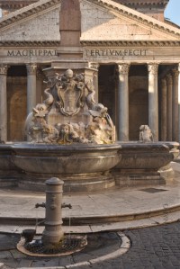 A Piazza della Rotonda c'è un nasone