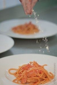 Del pecorino grattugiato per il tocco finale